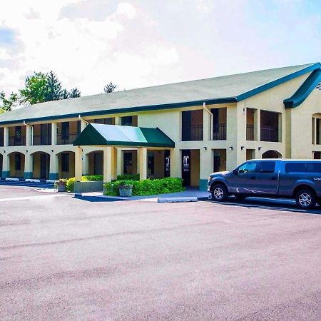 Mcintosh Inn Media Exterior foto